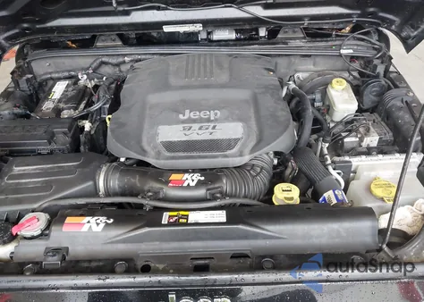 2013 Jeep Wrangler Unlimited Rubicon из США, поврежденный, VIN 1C4HJWFG8DL593392